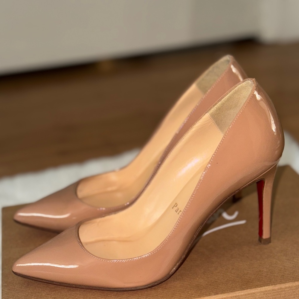 Christian Louboutin Nude Pigalle 85MM Patent Leather Pumps size 34.5 (4.5-5)